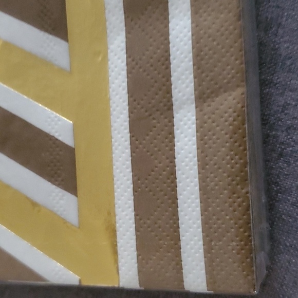 20 Papyrus lunch napkins ONE PACK of 20 napkins goil foil brown & white - Picture 3 of 4